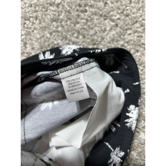 Lulu-B Women's Size 10 Palm Print Capri Pants - Picture 8 of 9